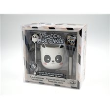 Coffret : Mon atelier mug cakes : Panda : Comprend 1 mug en forme de panda; 1 fouet noir gravé en inox et silicone & 1 nouveau livre de 20 recettes