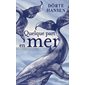 Quelque part en mer : La cosmopolite
